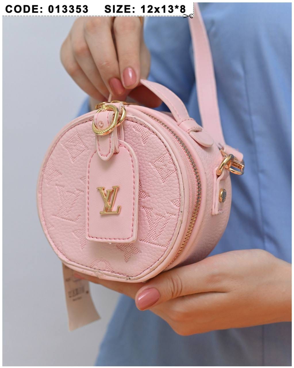 013353 — Round Mini Crossbody Bag — detail