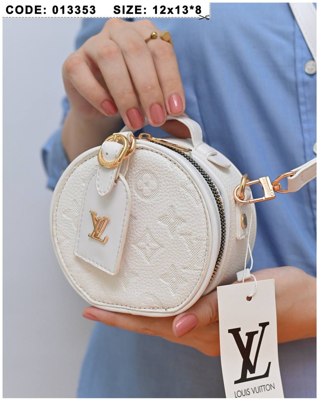 013353 — Round Mini Crossbody Bag — detail