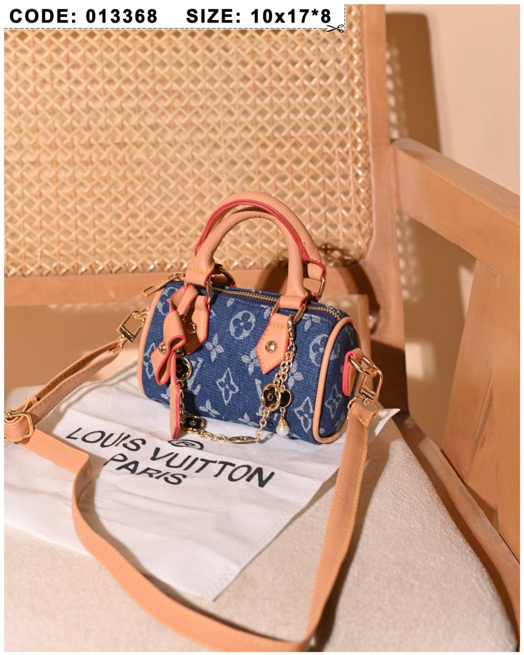 013368 — Colorful Mini Barrel Bag — Blue