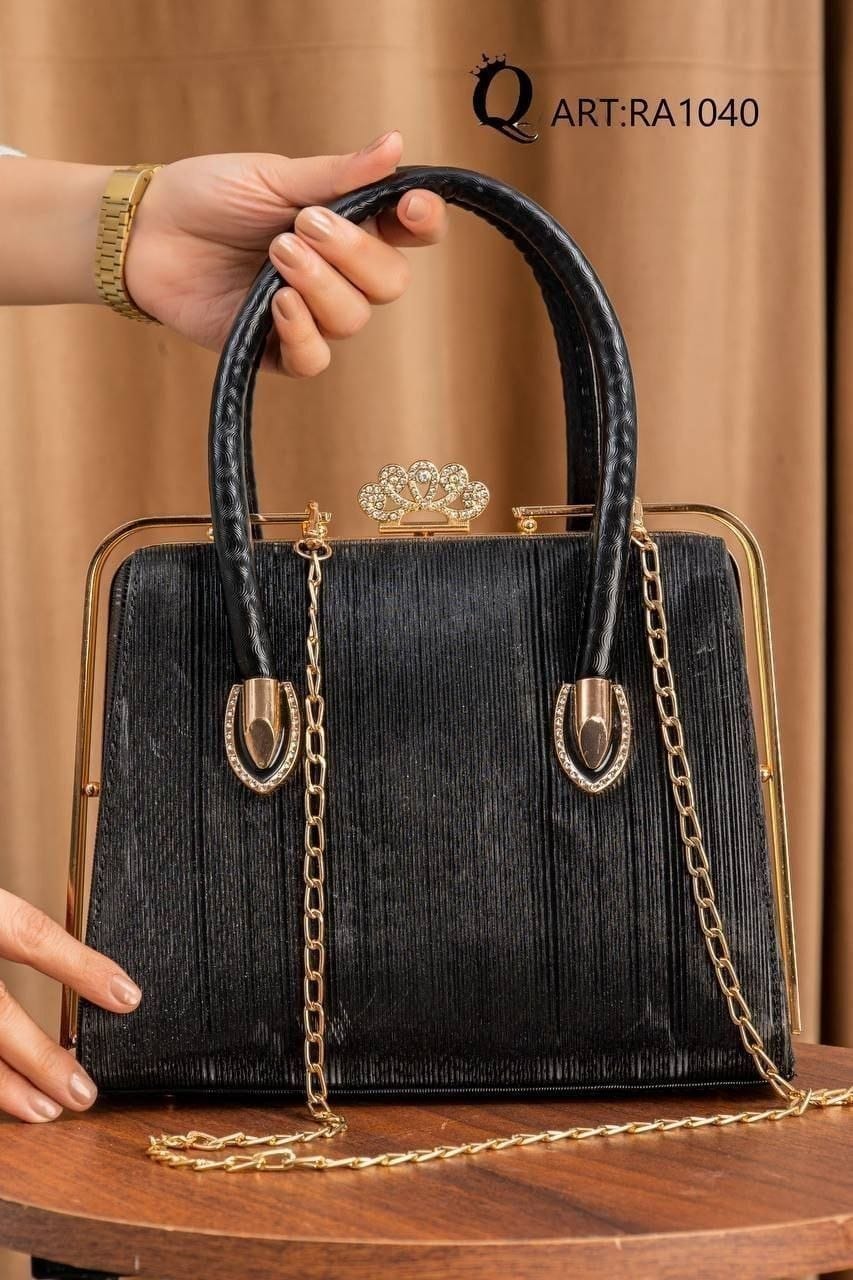 RA1040 — Frame Clasp Evening Bag — Black