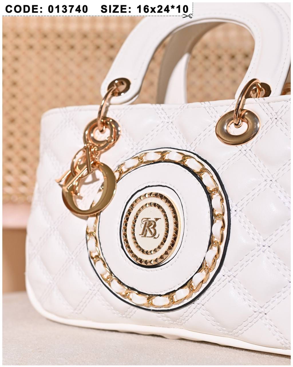 013740 — Quilted Medallion Top Handle Bag — detail