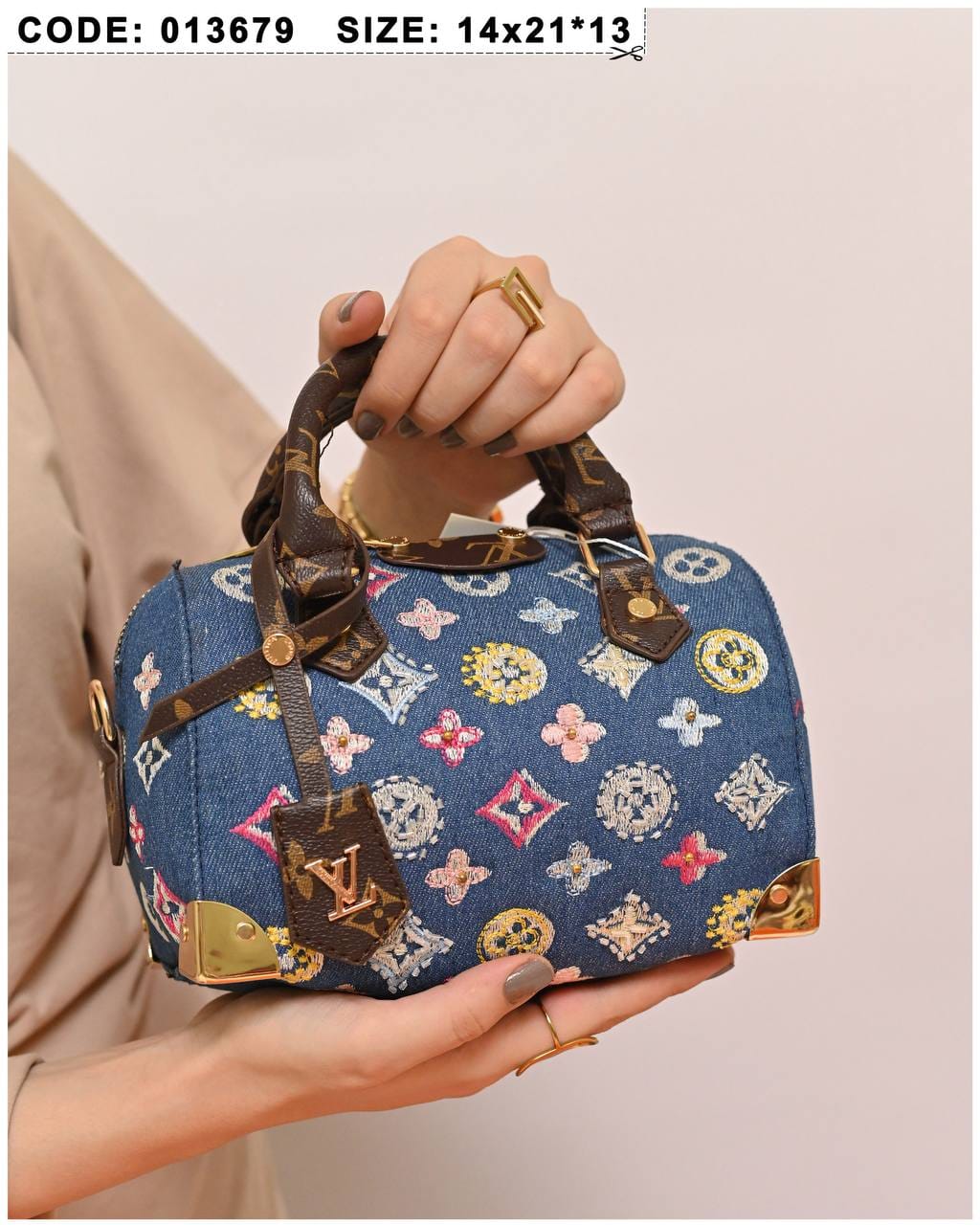 013679 — Colorful Dome Handbag — detail