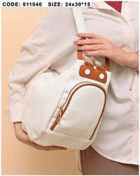 011040 — White side-pocket shoulder handbag front, 24 × 30 × 15 (White)