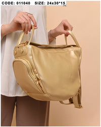 011040 — Gold side-pocket shoulder handbag front, 24 × 30 × 15 (Gold)