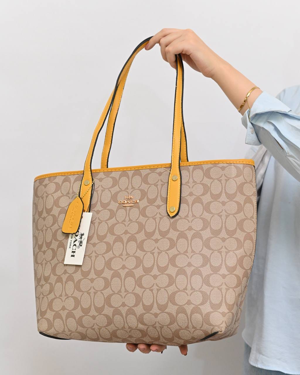 011100 — Beige and Yellow long-handle tote bag front, 30 × 35 × 12 (Beige and Yellow)