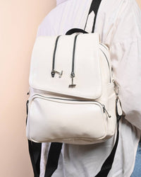 011553 — White zip-detail backpack front, 30 × 28 × 14 (White)