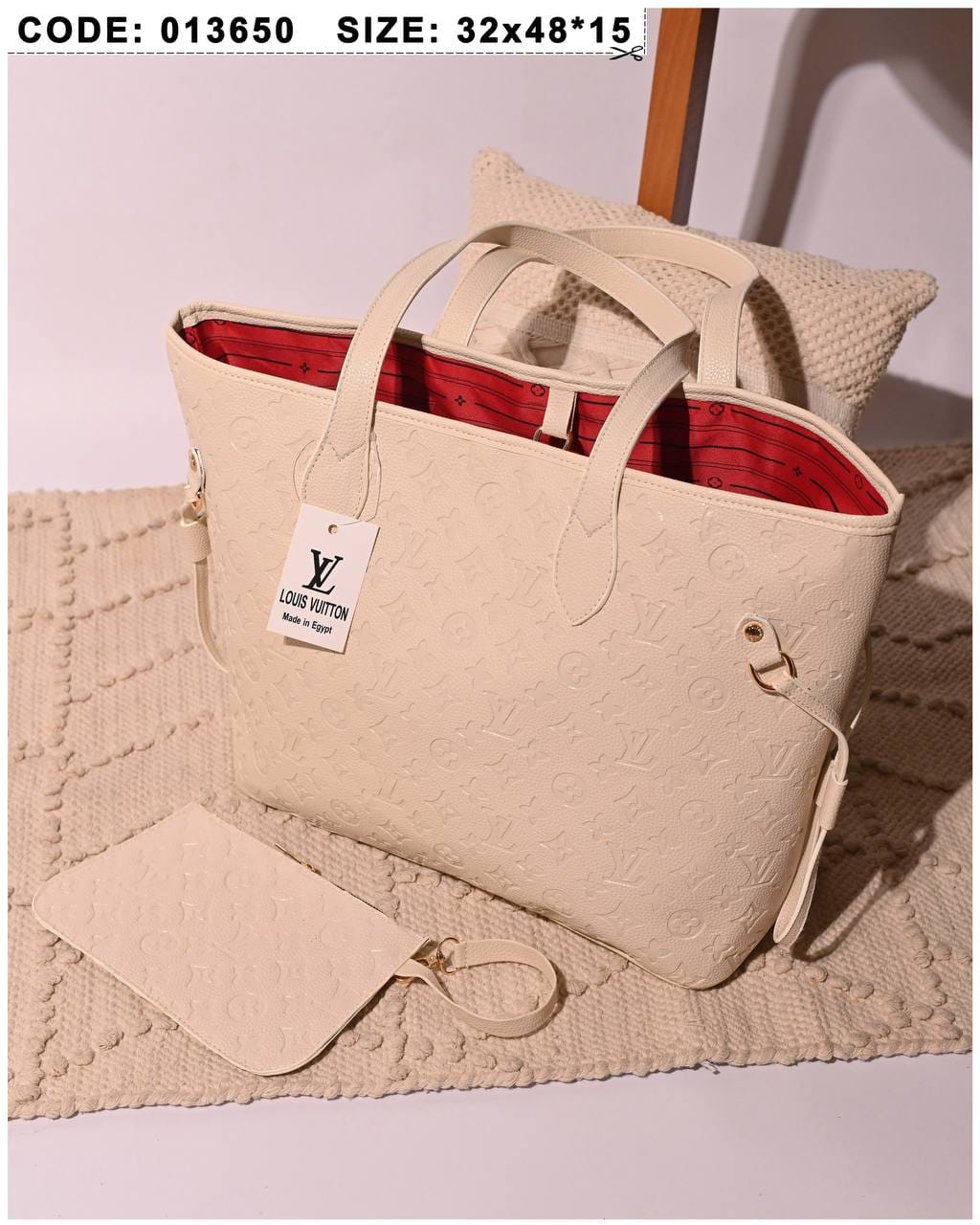 013650 — Cream embossed tote with matching pouch front, 32 × 48 × 15 (Cream)