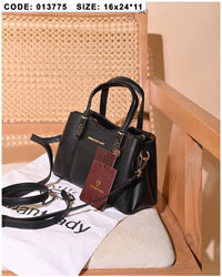 013775 — Black structured leaf-detail handbag front, 16 × 24 × 11 (Black)