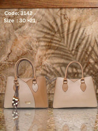 3142 — Beige curved panel handbag front and back, 30 × 21 (Beige)