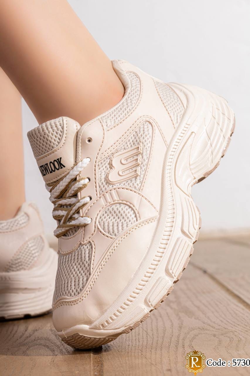 5730 — Beige chunky lace-up sneakers side view, 38, 39, 40, 41, 42 (Beige)