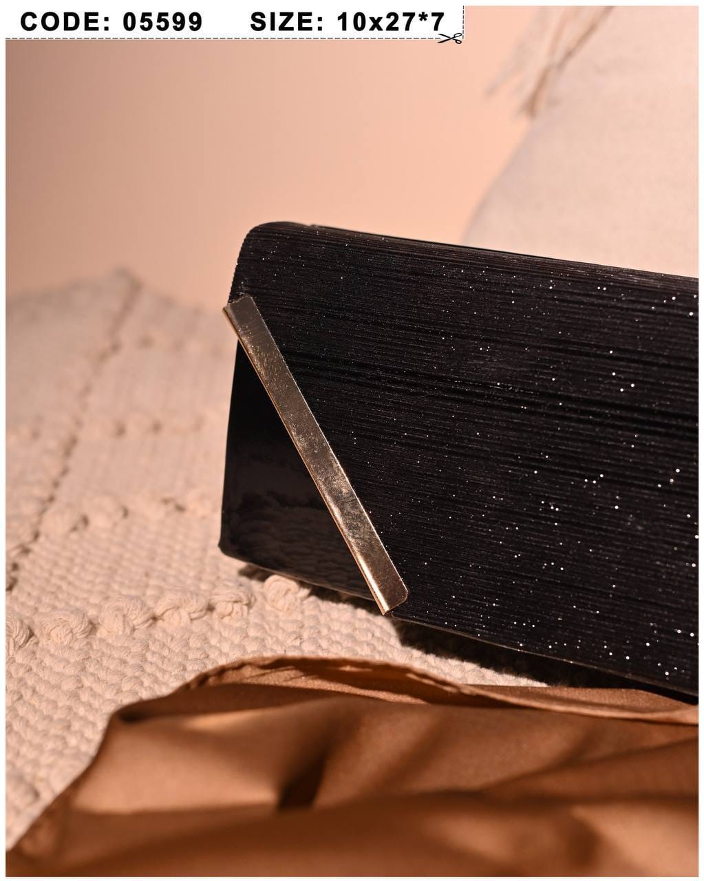 Metal Trim Evening Clutch – 05599 - detail