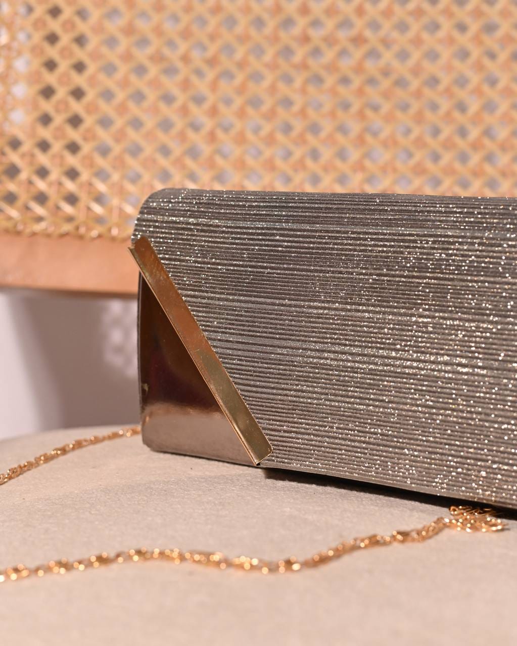 Metal Trim Evening Clutch – 05599 - detail