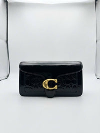 BAG_10 — Black glossy flap bag front (Black)