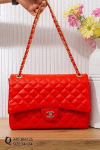 BM125 — Red quilted chain shoulder bag front, 34 × 24 (Red)