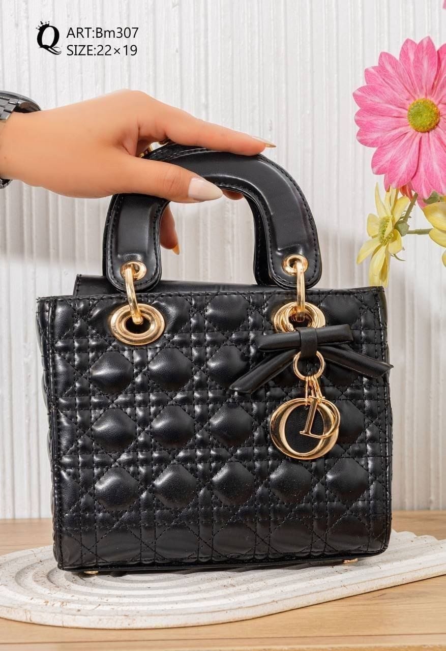 Bm307 — Black quilted top handle bag front, 22 × 19 (Black)