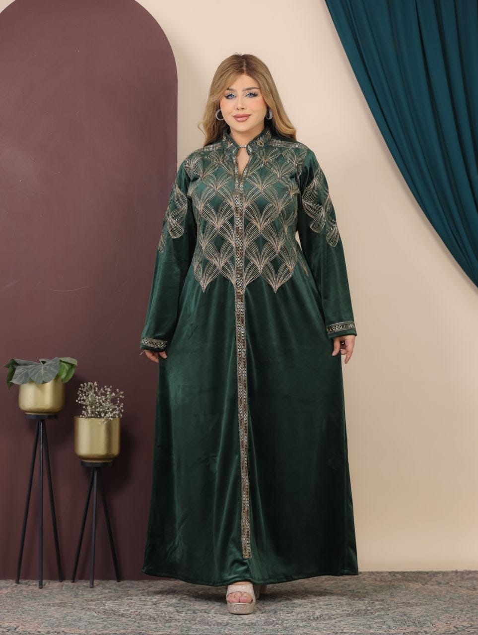 GLB_1 — Green long dress with gold-tone embroidery full-length view, 1: 60–85 kg; 2: 85–120 kg (Green)