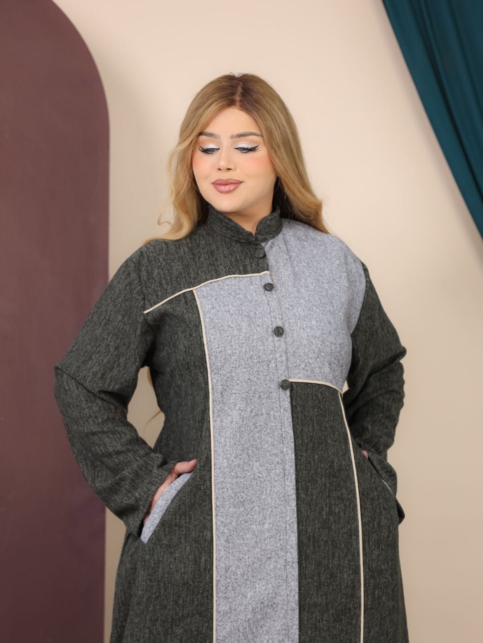 GLB_10 — Olive / Light Gray asymmetric color-block abaya bodice detail, 1: 60–85 kg; 2: 85–120 kg (Olive / Light Gray)