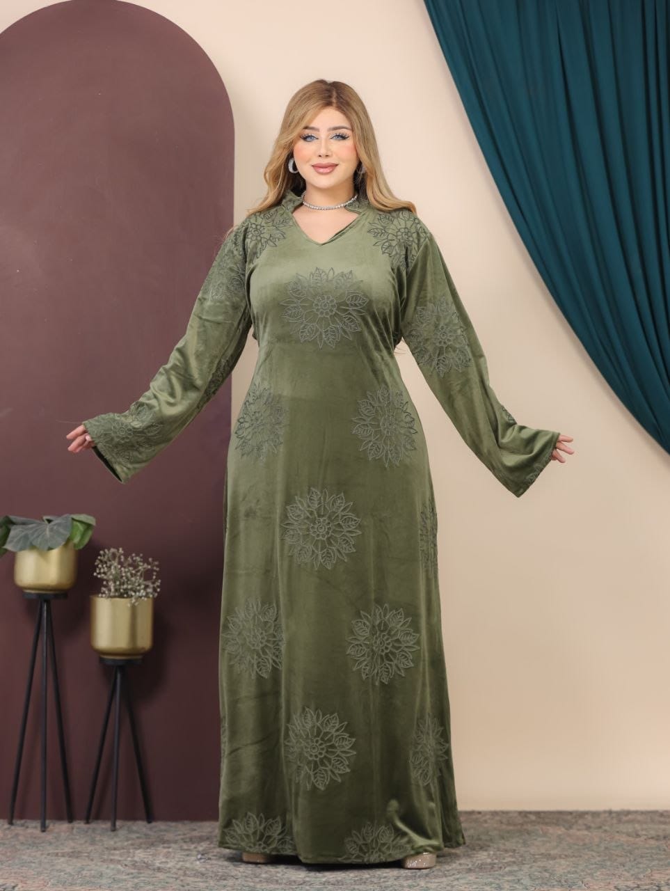 GLB_11 — Olive floral motif long-sleeve maxi abaya front view, 1: 60–85 kg; 2: 85–120 kg (Olive)