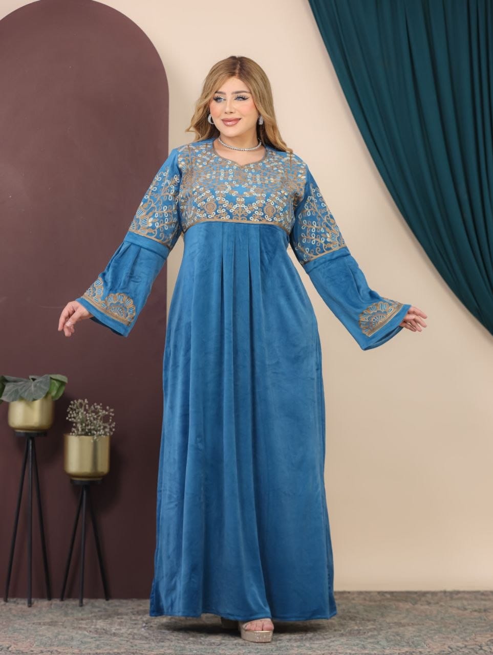 GLB_12 — Blue gold-patterned long-sleeve maxi abaya front view, 1: 60–85 kg; 2: 85–120 kg (Blue)