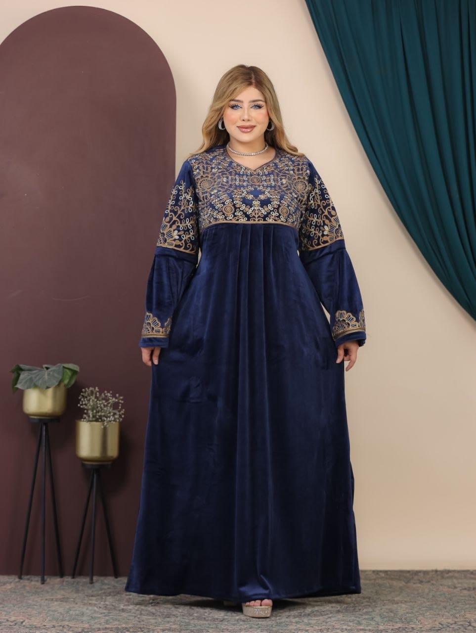 GLB_12 — Navy gold-patterned long-sleeve maxi abaya front view, 1: 60–85 kg; 2: 85–120 kg (Navy)