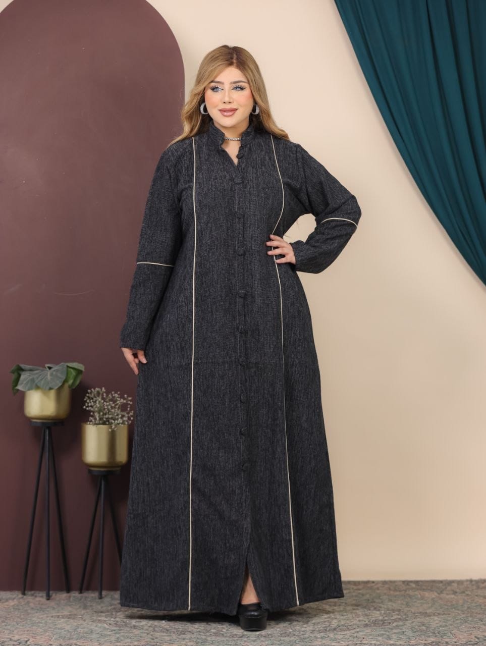 GLB_13 — Charcoal button-front maxi abaya with contrast piping front view, 1: 60–85 kg; 2: 85–120 kg (Charcoal)