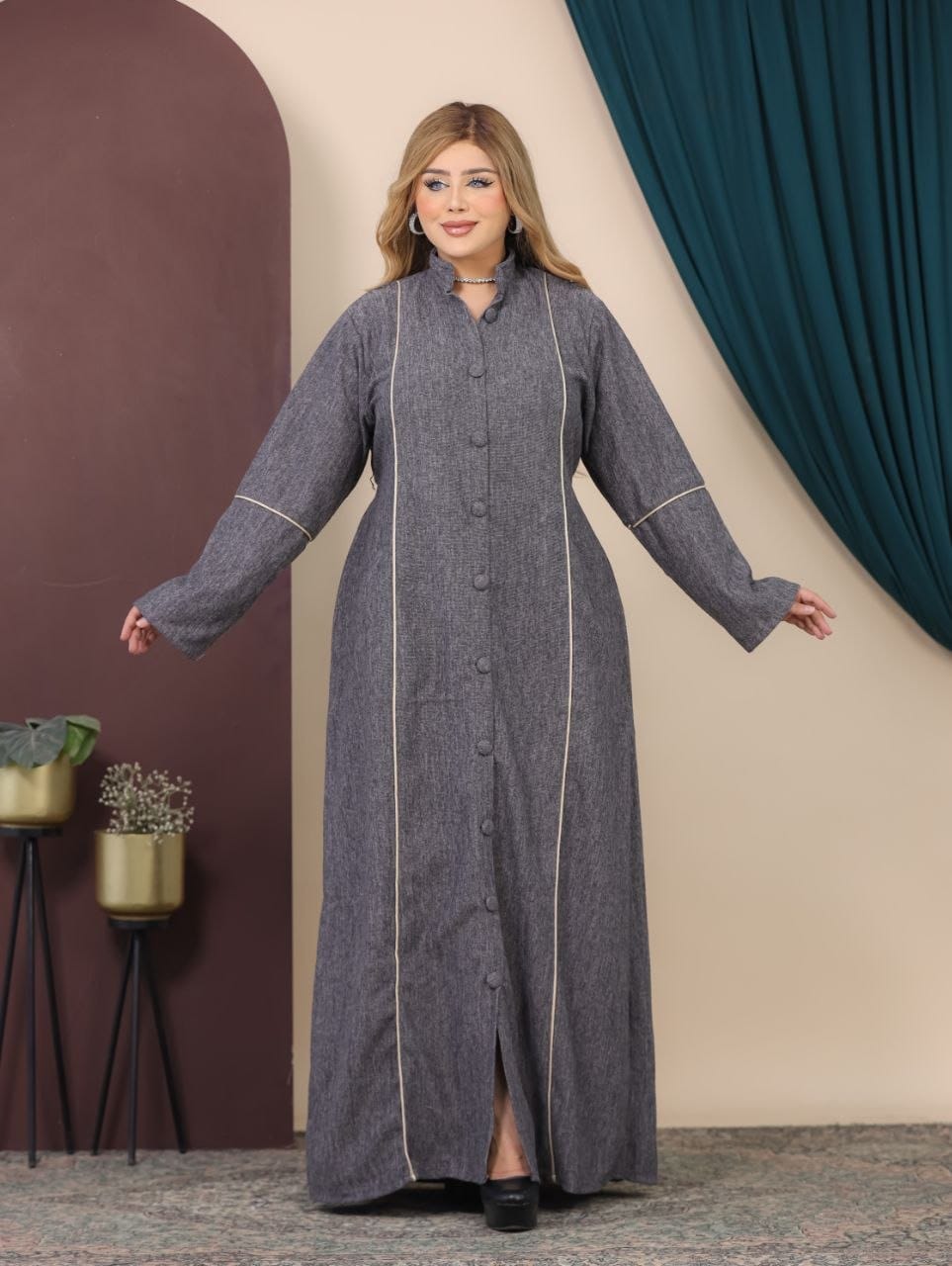 GLB_13 — Gray button-front maxi abaya with contrast piping front view, 1: 60–85 kg; 2: 85–120 kg (Gray)