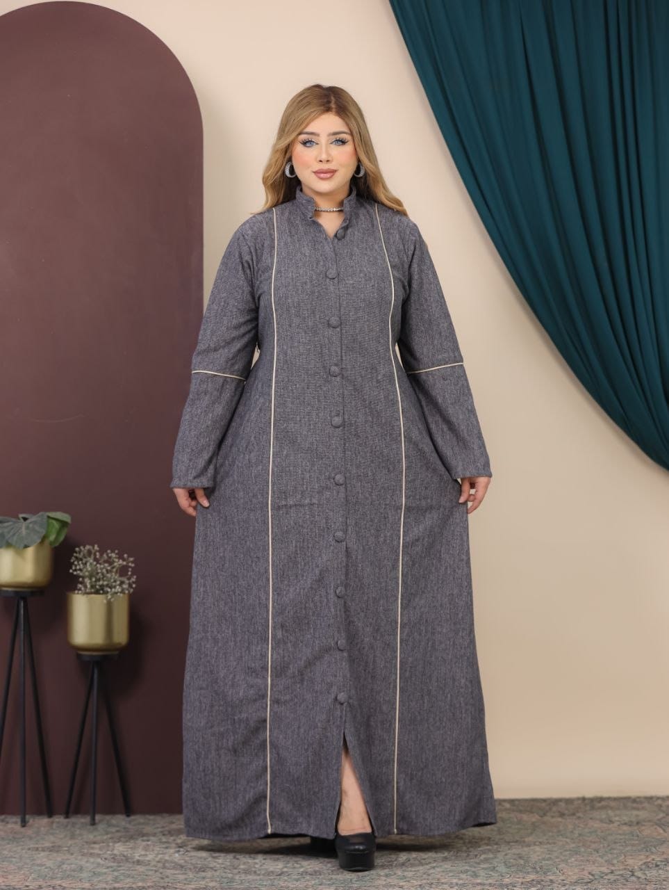 GLB_13 — Gray button-front maxi abaya with contrast piping front view, 1: 60–85 kg; 2: 85–120 kg (Gray)