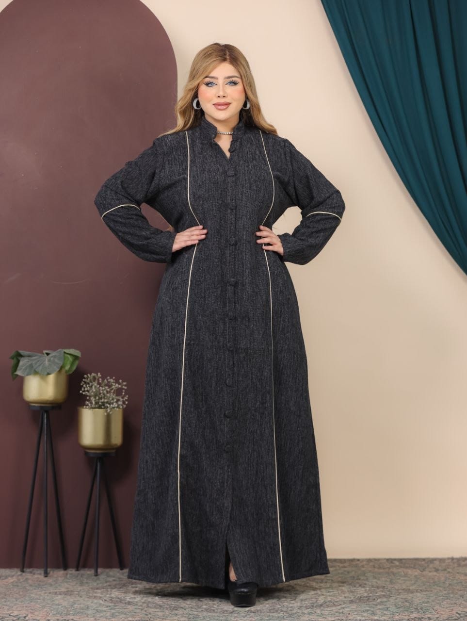 GLB_13 — Charcoal button-front maxi abaya with contrast piping front view, 1: 60–85 kg; 2: 85–120 kg (Charcoal)