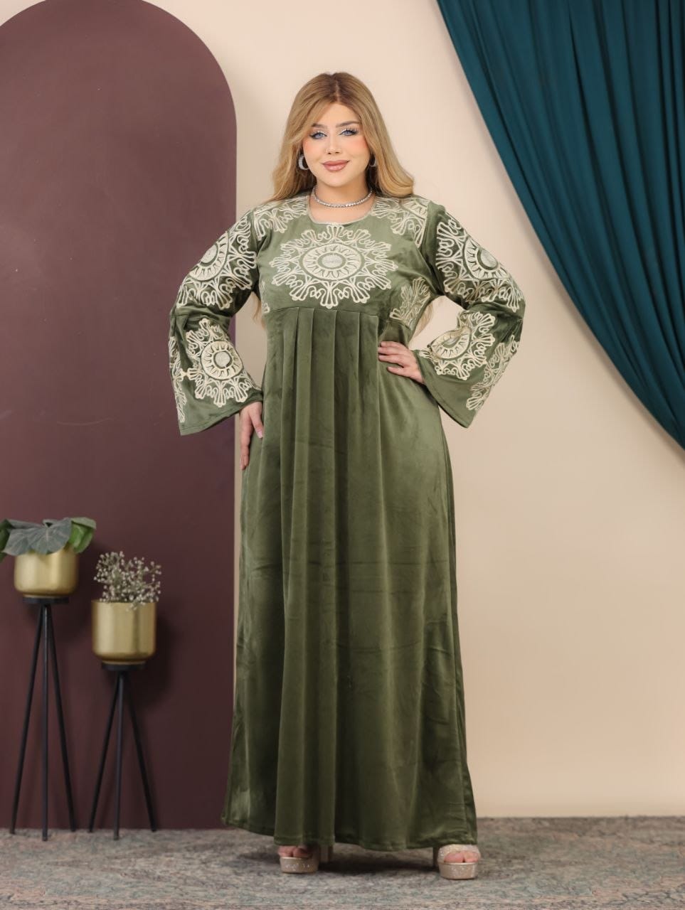 GLB_3 — Olive medallion-embroidered maxi dress front view, 1: 60–85 kg; 2: 85–120 kg (Olive)