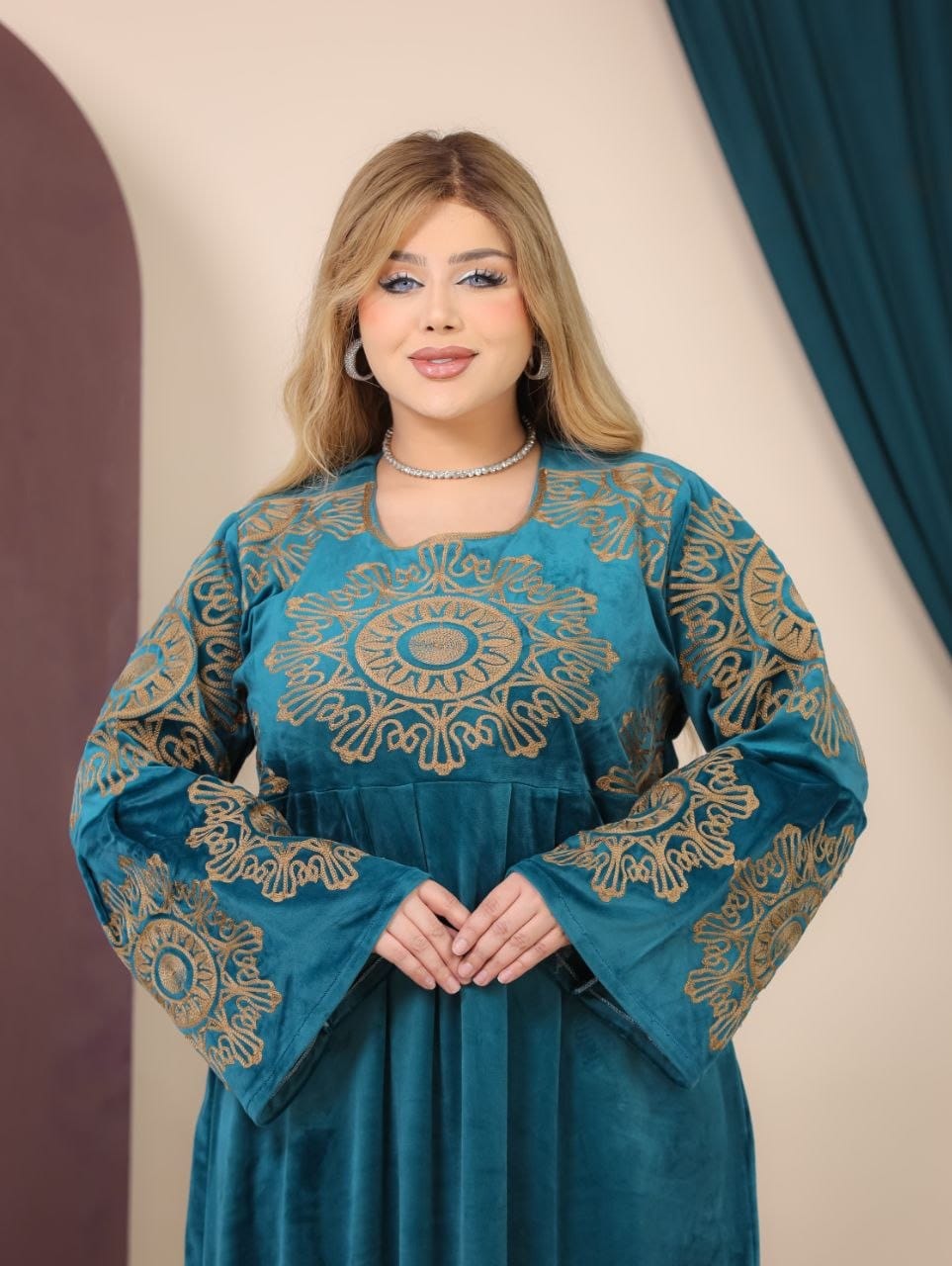 GLB_3 — Teal medallion-embroidered maxi dress bodice detail, 1: 60–85 kg; 2: 85–120 kg (Teal)