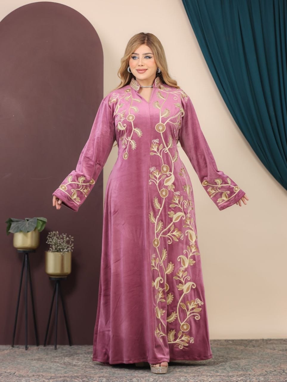GLB_5 — Pink floral-vine embroidered maxi dress full-length view, 1: 60–85 kg; 2: 85–120 kg (Pink)