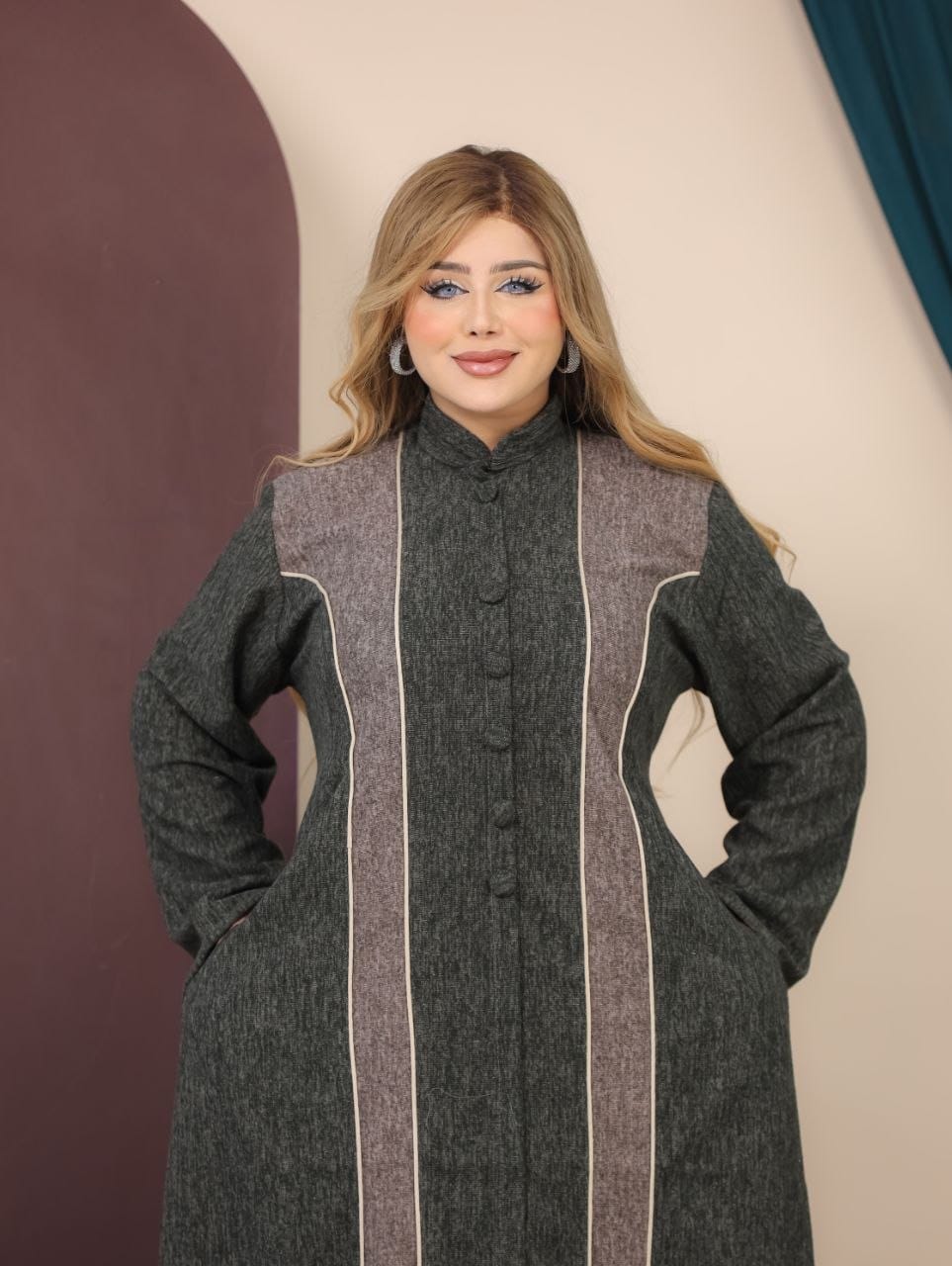 GLB_6 — Olive / Taupe contrast-panel button-front abaya bodice detail, 1: 60–85 kg; 2: 85–120 kg (Olive / Taupe)