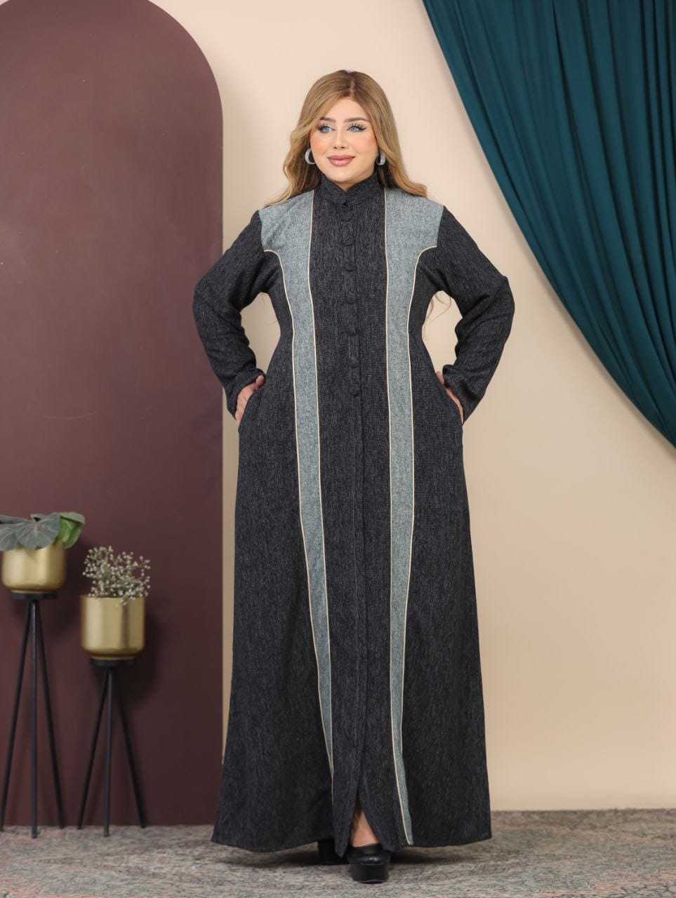GLB_6 — Charcoal / Gray contrast-panel button-front abaya front view, 1: 60–85 kg; 2: 85–120 kg (Charcoal / Gray)