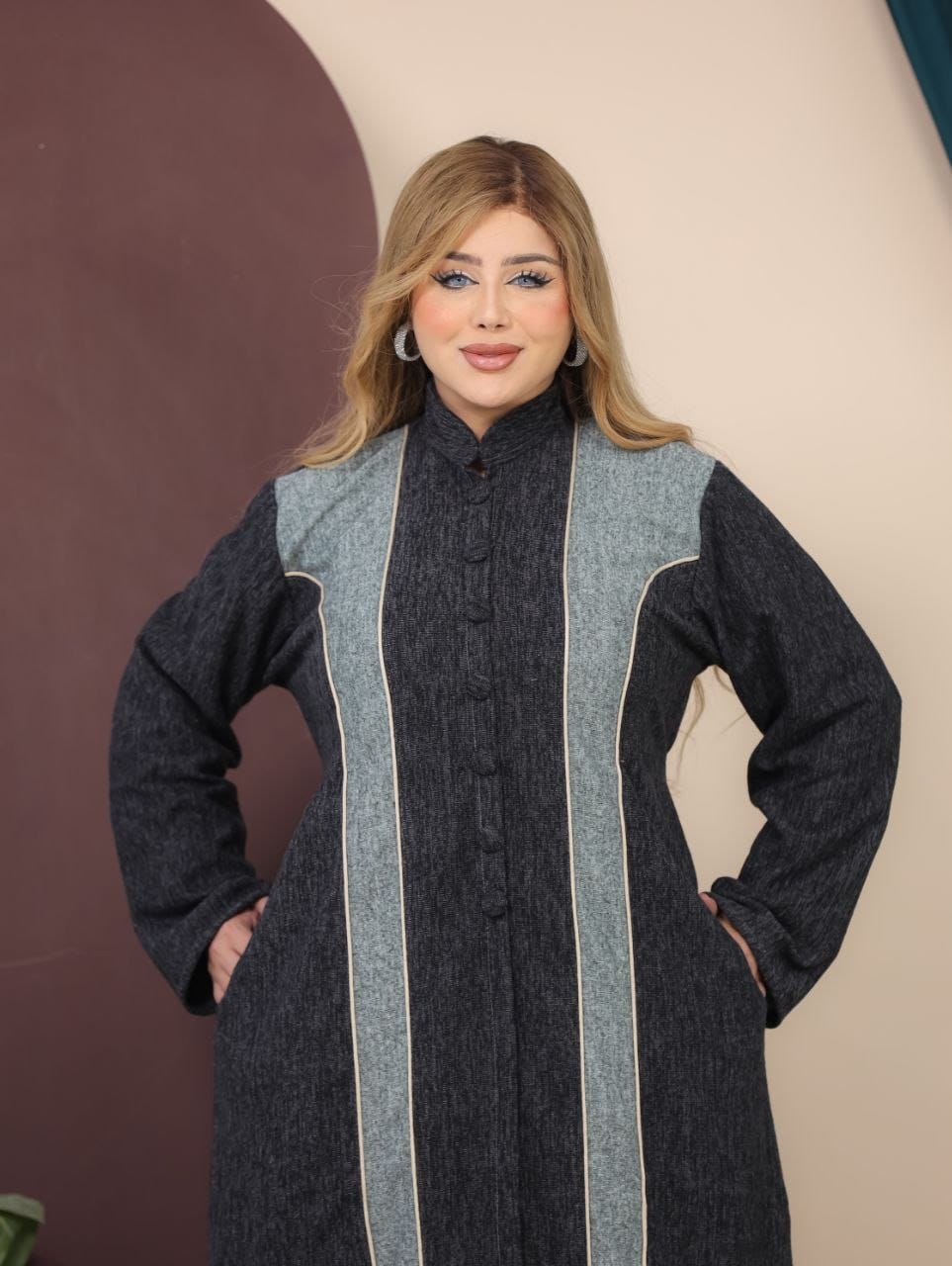 GLB_6 — Charcoal / Gray contrast-panel button-front abaya bodice detail, 1: 60–85 kg; 2: 85–120 kg (Charcoal / Gray)