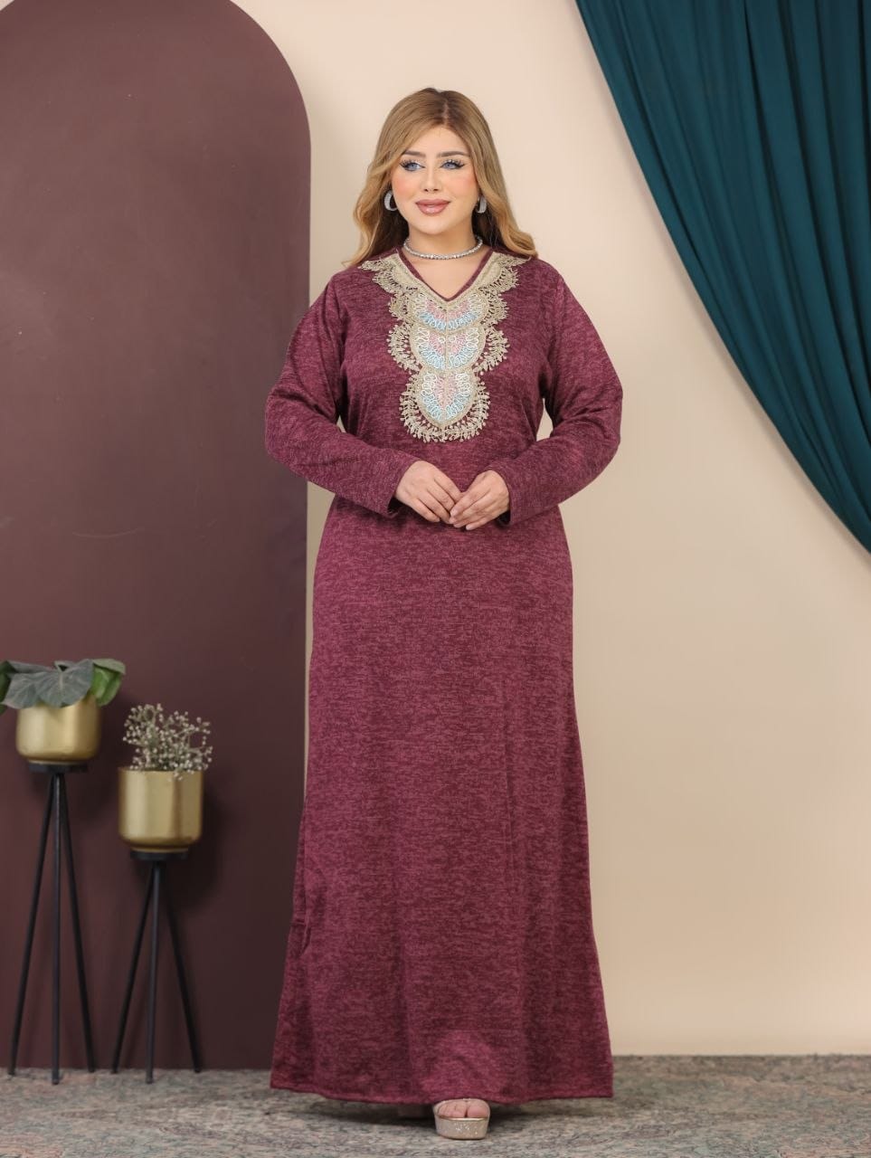 GLB_8 — Burgundy embroidered neckline maxi dress front view, 1: 60–85 kg; 2: 85–120 kg (Burgundy)