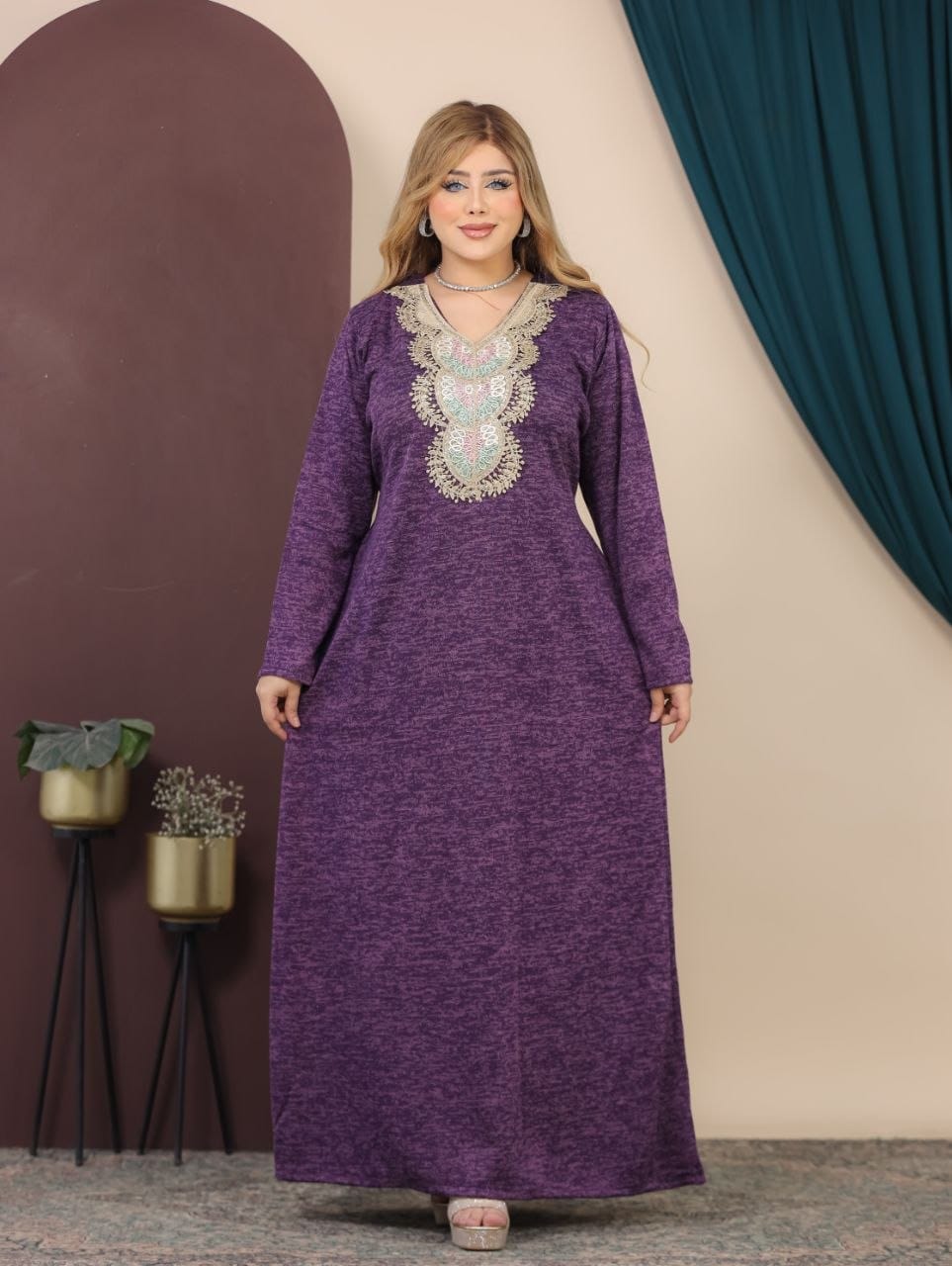 GLB_8 — Purple embroidered neckline maxi dress front view, 1: 60–85 kg; 2: 85–120 kg (Purple)
