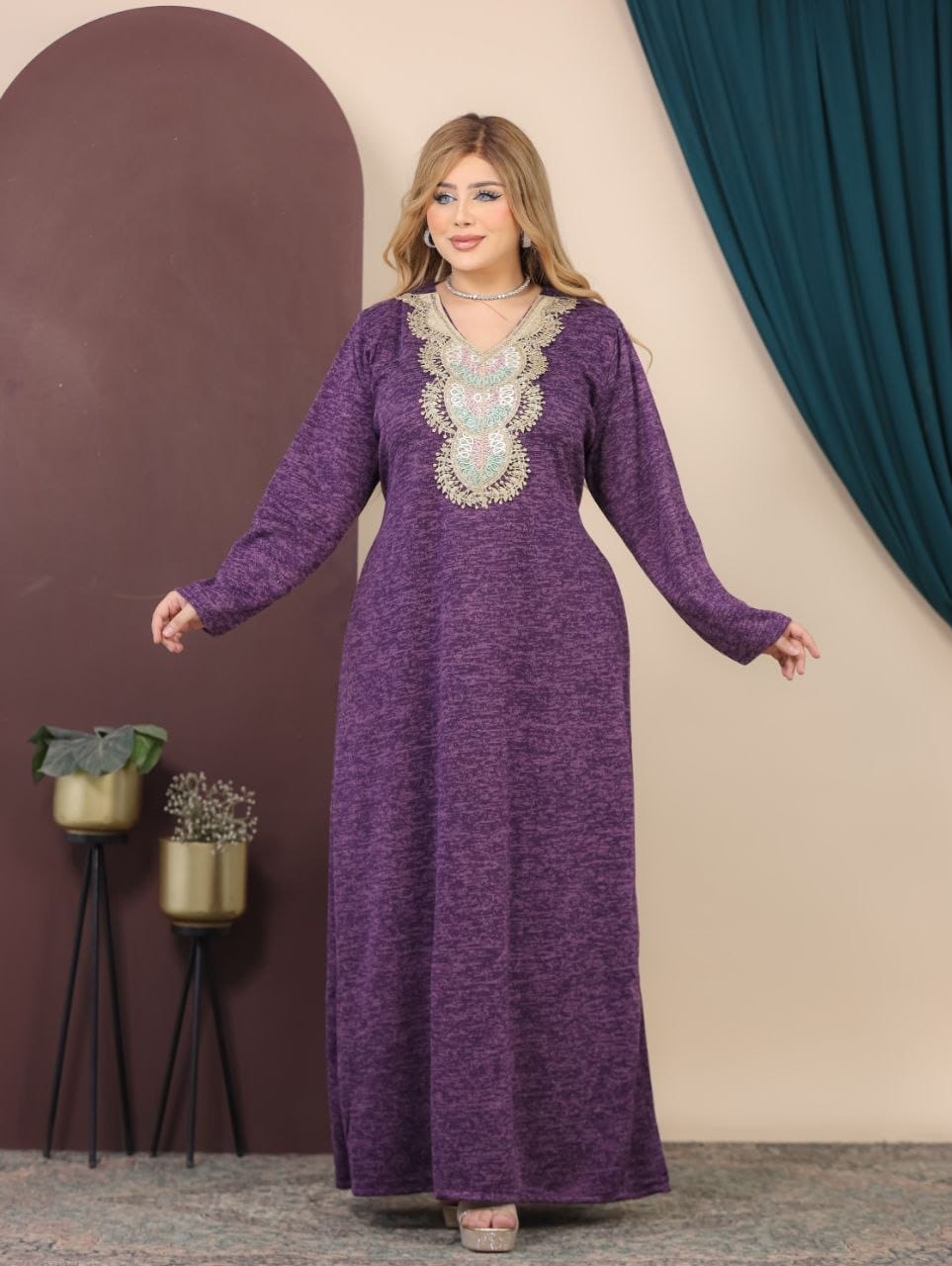 GLB_8 — Purple embroidered neckline maxi dress front view, 1: 60–85 kg; 2: 85–120 kg (Purple)