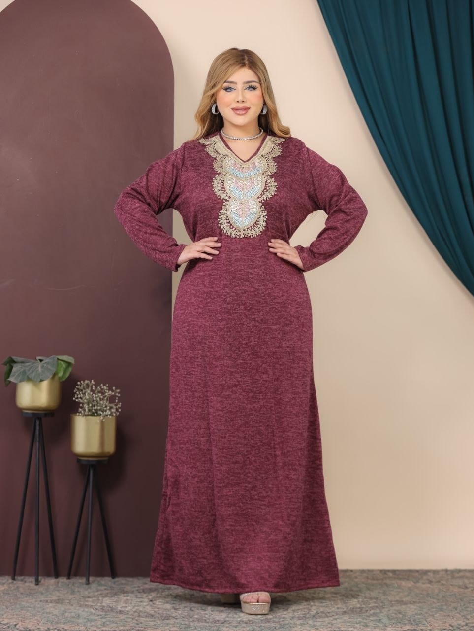 GLB_8 — Burgundy embroidered neckline maxi dress front view, 1: 60–85 kg; 2: 85–120 kg (Burgundy)