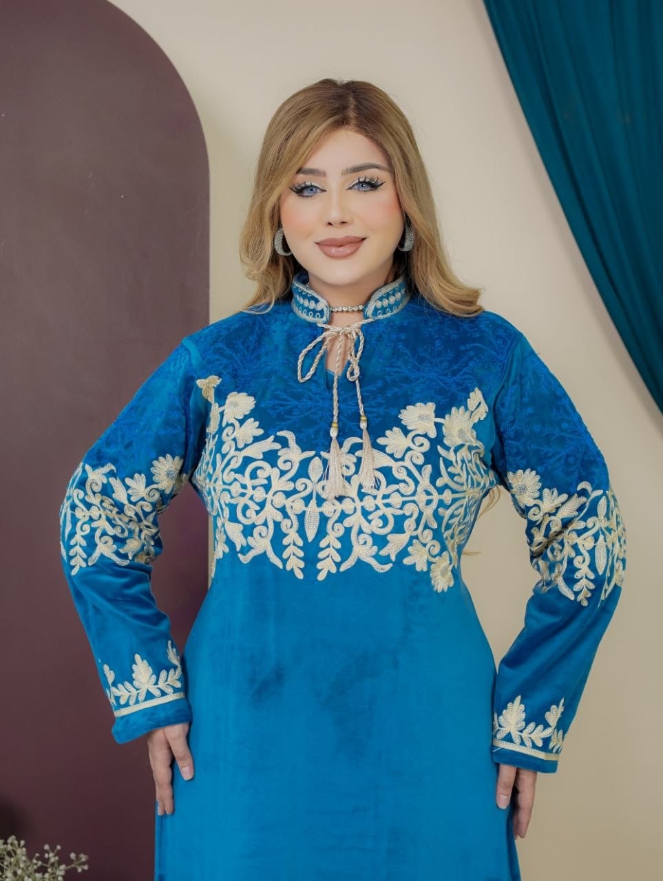 GLB_9 — Blue floral-embroidered tie-neck maxi dress embroidery detail, 1: 60–85 kg; 2: 85–120 kg (Blue)