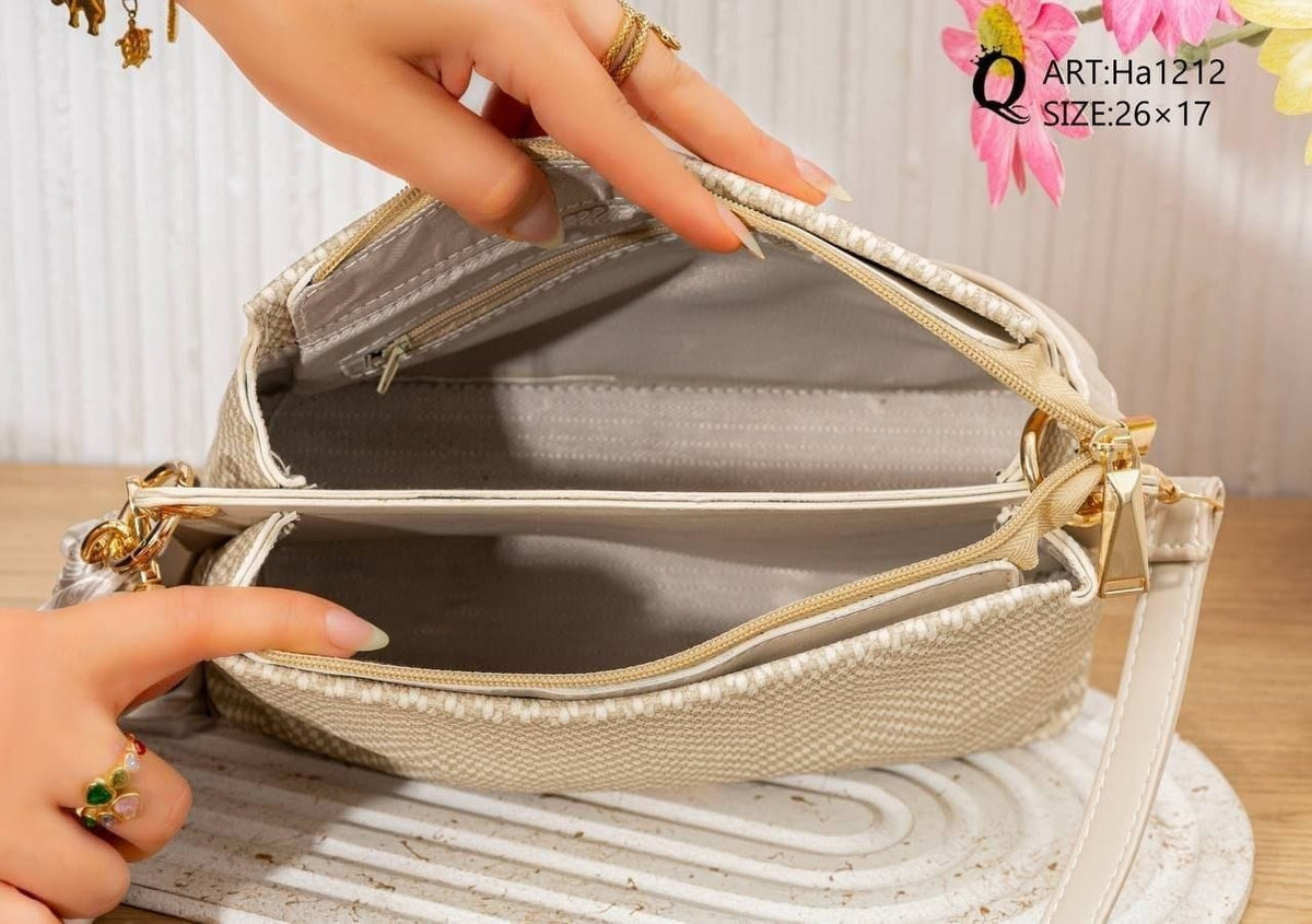 Ha1212 — Beige Pattern shoulder bag interior, 26 × 17 (Beige Pattern)