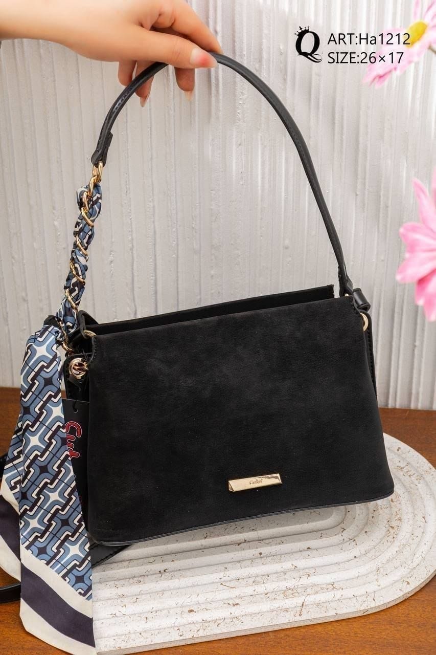 Ha1212 — Black shoulder bag detail, 26 × 17 (Black)