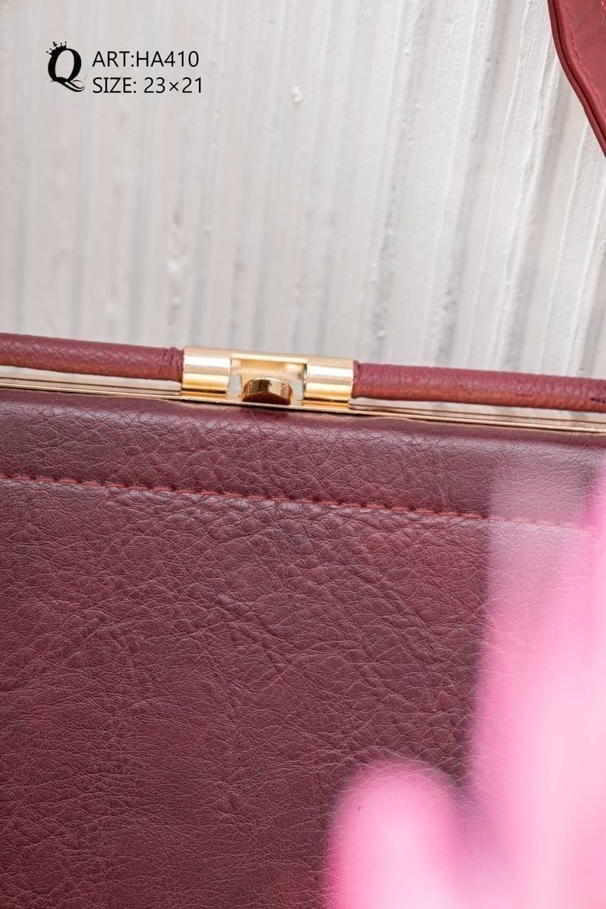 HA410 — Burgundy frame clasp shoulder bag clasp detail, 23 × 21 (Burgundy)